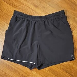 VRST Men's Dark Gray Athletic Shorts Size Medium